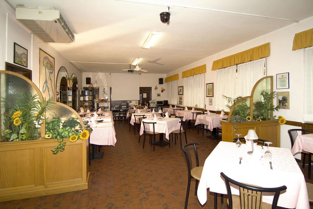 Ferienpark Camping Hotel Au Lac De Como Sorico