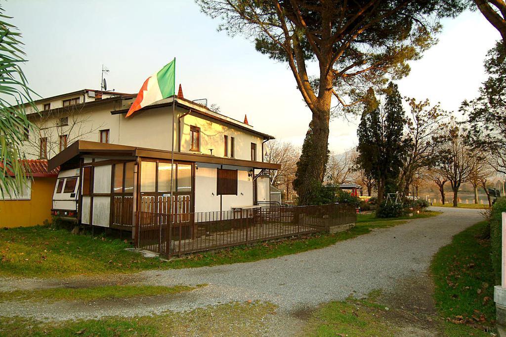 Ferienpark Camping Hotel Au Lac De Como