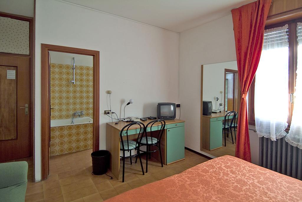 Ferienpark Camping Hotel Au Lac De Como Sorico