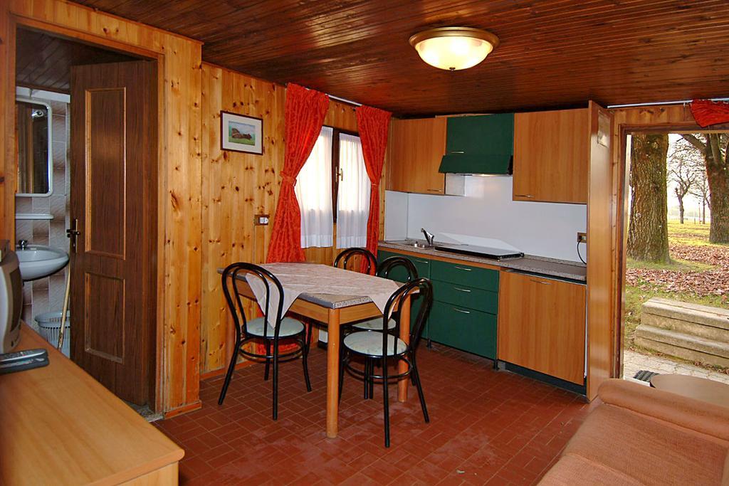 Ferienpark Camping Hotel Au Lac De Como *